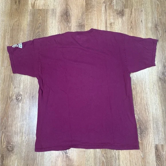 Men's Vans skateboarding Maroon Graphic shirt - Picture 3 of 3